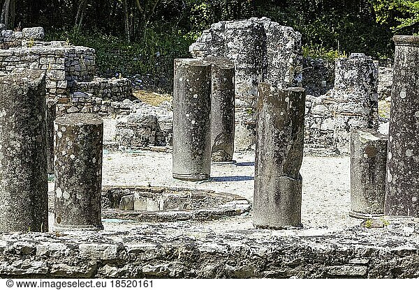Ruinenstätte Butrint nahe der Stadt Saranda im Süden des Landes  historische Sehenswürdigkeit  UNESCO Welterbestätte  Butrint  Albanien  Europa