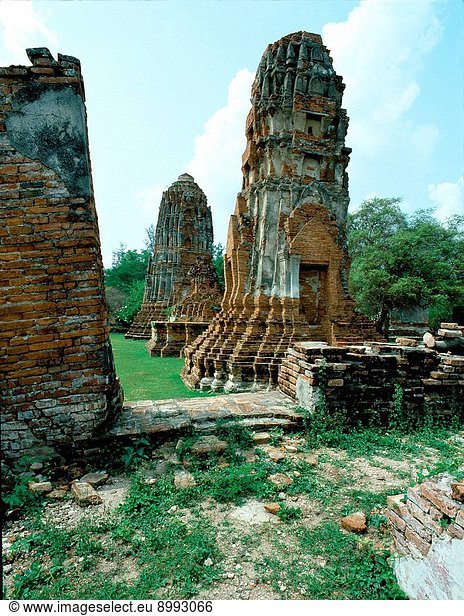 Ruins of a temple which were part of the Ayutthaya  a Siamese kingdo that existed from 1351 _ 1767