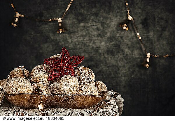 Rum  Coconut  Balls  Christmas  Food photography