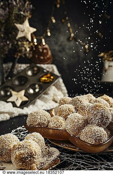 Rum  Coconut  Balls  Christmas  Food photography