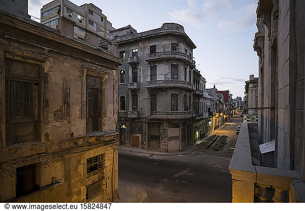 Run down buildings in the city center  Havana  Cuba