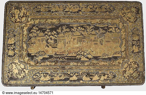RUSSIAN SALE  Drei Beistelltische aus dem asiatischen Zimmer  um 1840/50 Weichholz  schwarz lackiert und in chinesischer  zweifarbiger Goldmalerei fein verziert. Auf den Tischplatten verschiedene Ansichten von Palastanlagen  umrahmt von Kartuschen mit Personenstaffage und Blumendekor. Durchbrochene  en suite bemalte FÃ¼ÃŸe. Die Tische ineinanderschiebbar und in unterschiedlichen GrÃ¶ÃŸen. MaÃŸe 70 x 50 x 30 5 cm  66 5 x 37 5 x 26 5 cm und 65 x 33 x 25 5 cm. Aus einem Set von ursprÃ¼nglich vier Tischen stammend. Teilweise restauriert und berieben. Alle Tische mit Inventaretikett 'ON' der GroÃŸfÃ¼rstin Olga Nikolevna (zweimal Ã¼berklebt) und den Etiketten 'H.V.v.W. G.v.R.' der Herzogin Vera Konstantinovna  GroÃŸfÃ¼rstin von Russland. Provenienz: GroÃŸfÃ¼rstin Olga Nikolaevna Romanova (1822 - 1892)