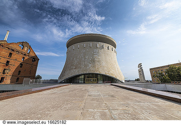 Russland  Gebiet Wolgograd  Wolgograd  Eingang der Staatlichen Geschichts- und Gedenkstätte Schlacht von Stalingrad
