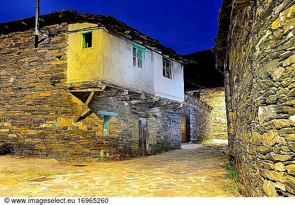 Rustikales Dorf A Seara  Gemeinde Quiroga  Lugo  Spanien.