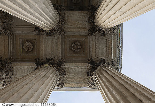 Säulen des Obersten Gerichtshofs