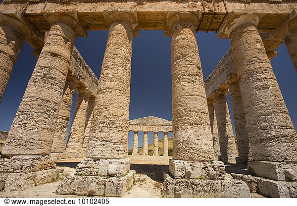Säulen des Tempels von Segesta in Sizilien.