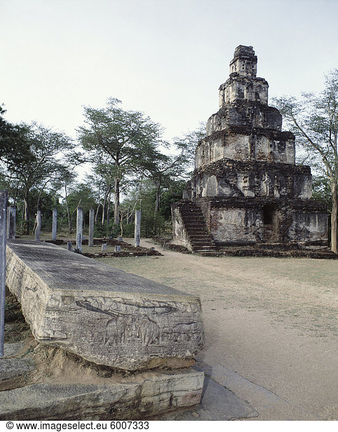 Sa Mahal Prasad,  der sieben-stöckige-Palast in Polonnaruwa,  UNESCO World Heritage Site,  Sri Lanka,  Asien