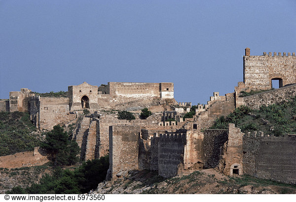 Sagunto  aus 218 v. Chr. belagert von Hannibal  arabischen Fort gebaut über frühere Akropolis  Valencia  Spanien  Europa