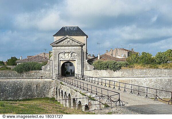 Saint Martin en Re Befestigungsanlage  Campani-Tor  Saint Martin en Re  Ile de Re  Department Charente Maritime  Frankreich  entworfen und konstruiert von Vauban  Festung  Europa