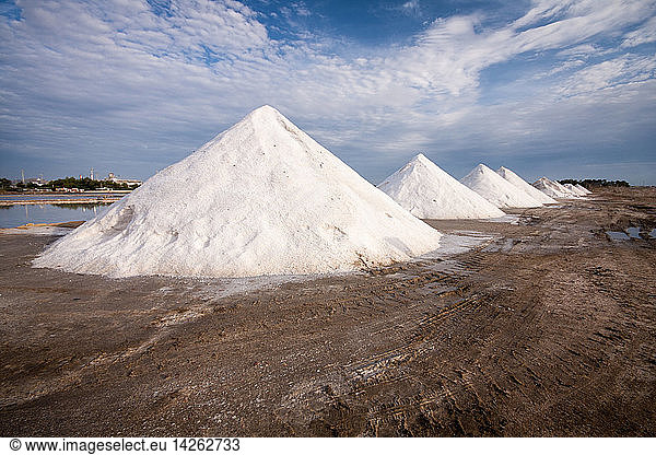Salt production close to Trapani  Sicily  Italy  Europe