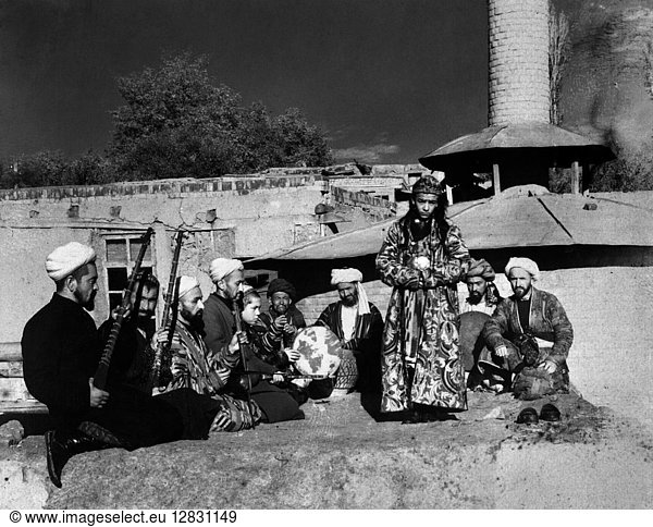 SAMARKAND: MUSICIANS  c1910. Musicians and a dancing boy in Samarkand. Photograph by Sergie Prokudin-Gorskii  c1910.