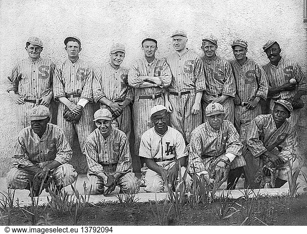 San Francisco  California: c. 1917 A portrait of the San Francisco Seals baseball team.
