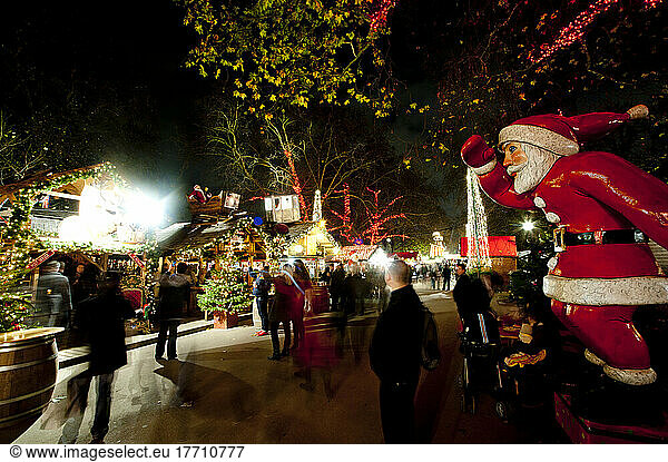 Santa Claus And Visitors From Winter Wonderland In Hyde Park  London  Uk