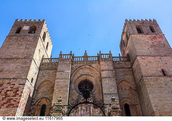 Santa María la Mayor Cathedral  Sigüenza  Guadalajara province  Castile La Mancha  Spain. Historical Heritage Site.