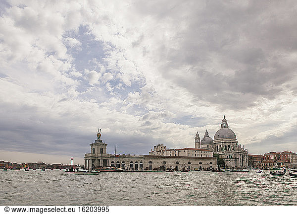 Santa Maria della Salute  Venedig
