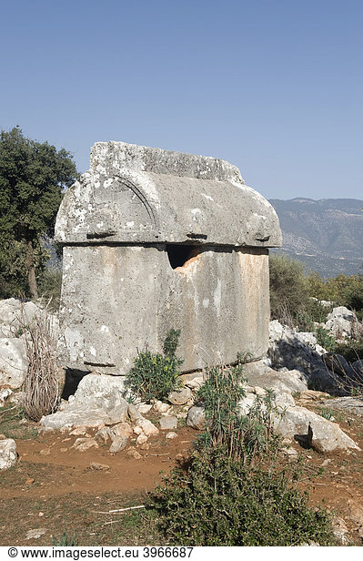 Sarkophag in einer Nekropolis in der Nähe von Myra  Türkei