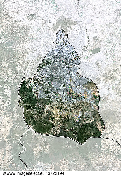 Satellitenbild von Mexiko-Stadt  Mexiko. Dieses Bild wurde aus Daten zusammengestellt  die von den Satelliten LANDSAT 5 und 7 erfasst wurden.