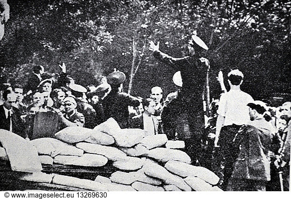 scene in Barcelona during the Spanish civil war 1937