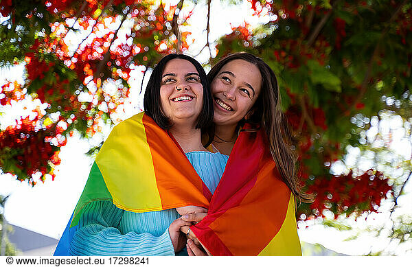 schönes lesbisches Paar  das sich gegenseitig liebt lgtb-Konzept