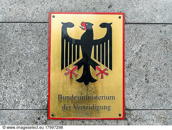 Schild  Bundesministerium der Verteidigung  Verteidigungsministerium  Berlin  Deutschland  Europa