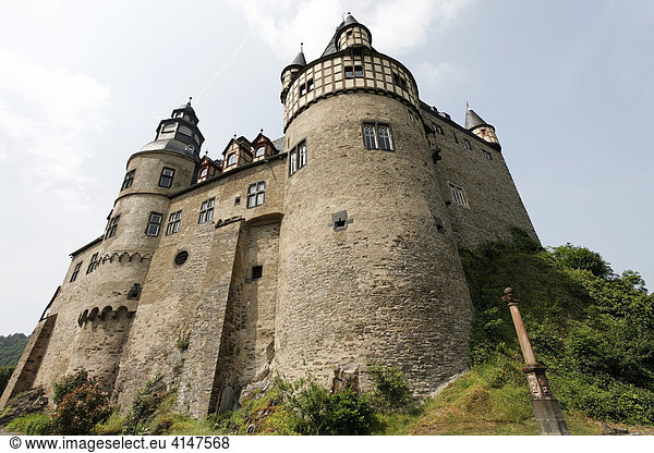 Schloss Bürresheim bei Mayen  Eifel  Rheinland-Pfalz  Deutschland  Europa