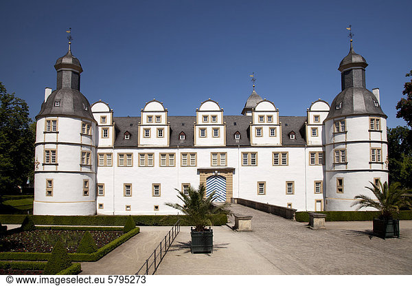 Schloss Neuhaus  Paderborn  Nordrhein-Westfalen  Deutschland  Europa