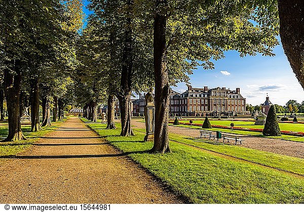 Schloss Nordkirchen mit Gärten  Fachhochschule für Finanzen  Münsterland  Nordrhein-Westfalen  Deutschland  Europa