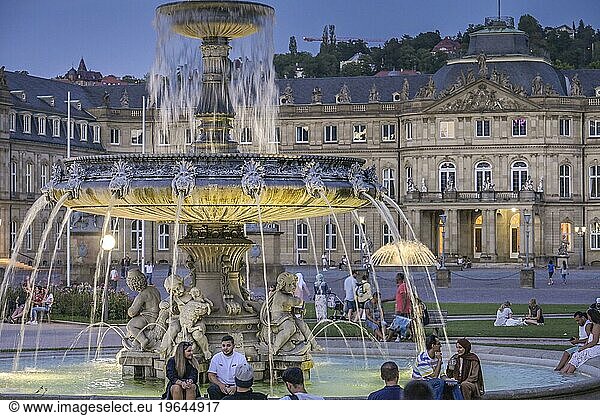 Schlossplatzspringbrunnen  people  leisure  New Palace  Schlossplatz  Stuttgart  Baden-Württemberg  Germany  Europe