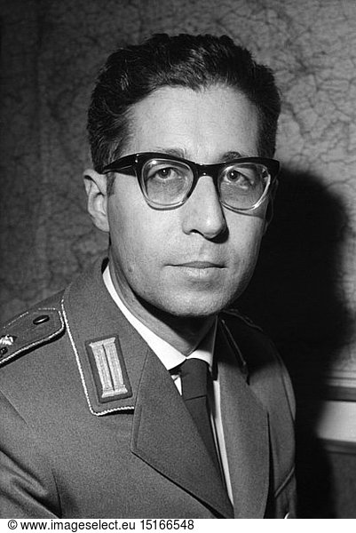 SchmÃ¼ckle  Gerd  1.12.1917 - 28.5.2013  deut. General  Pressesprecher des Bundesministerium fÃ¼r Verteidigung 1957 - 1962  Portrait  um 1961