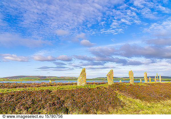 Schottland  Orkney-Inseln  Festland  Ring of Brodgar  Neolithische Henge und Steinkreis