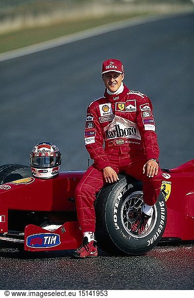 Schumacher  Michael  * 3.1.1969  deut. Sportler (Rennfahrer)  Ganzfigur  auf Rennwagen sitzend  2000er Jahre Schumacher, Michael, * 3.1.1969, deut. Sportler (Rennfahrer), Ganzfigur, auf Rennwagen sitzend, 2000er Jahre,