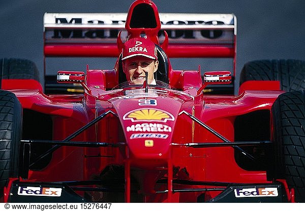 Schumacher  Michael  * 3.1.1969  deut. Sportler (Rennfahrer)  in Rennwagen sitzend  2000er Jahre Schumacher, Michael, * 3.1.1969, deut. Sportler (Rennfahrer), in Rennwagen sitzend, 2000er Jahre,