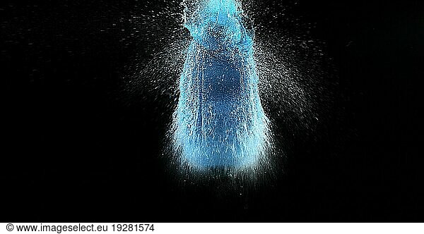 Schuss Breaking Water Gefüllter blauer Ballon