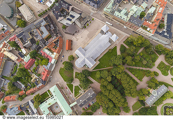 Schweden  Schonen  Lund  Luftaufnahme der Kathedrale von Lund und des angrenzenden Parks