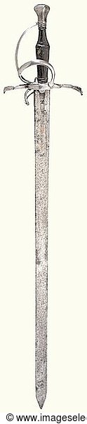 SCHWERTER  DEGEN UND RAPIERE  Schwert zu Anderthalb-Hand  SÃ¼ddeutschland oder Schweiz um 1540/50. KrÃ¤ftige  zweischneidige Klinge. Im oberen FÃ¼nftel beidseitig flache Kehlung mit geschlagener Bienenmarke. Einseitig kupfertauschierter Reichsapfel und stehender LÃ¶we. Eisernes BÃ¼gelgefÃ¤ÃŸ (leicht verbogen) mit S-fÃ¶rmig geschwungener Parierstange. Terzseitig Parierring  quartseitig FingerbÃ¼gel  zwei FaustschutzbÃ¼gel. Lederbezogene Hilze  pilzfÃ¶rmiger  kantiger Knauf. LÃ¤nge 118 cm.