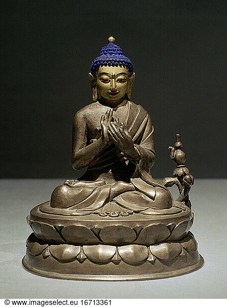 Sculpture 
Bhutan  18th/19th century. – The Future Buddha Maitreya. - Copper alloy with cold gold and pigments  Height 14 cm  width 11 7 cm  depth 10 cm. Dhodeydrag Gönpa  Thimphu.