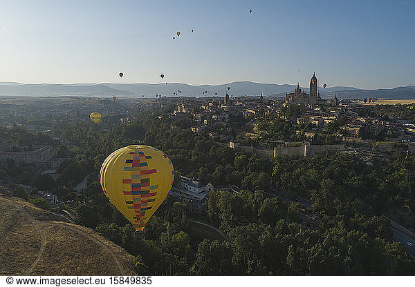 Segovia im Ballon Festival aus der Vogelperspektive