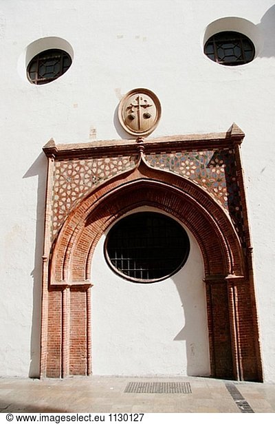 Seite Fassade der Kirche Santiago  wo Pablo Picasso getauft wurde. Málaga. Andalucía. Spanien.
