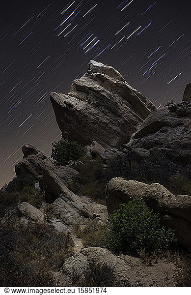Seltsame Formationen bei Vasquez Rocks nahe Los Angeles  bei Nacht u