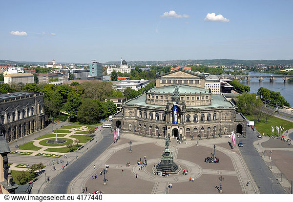 Semperoper  Dresden  Sachsen  Deutschland  Europa