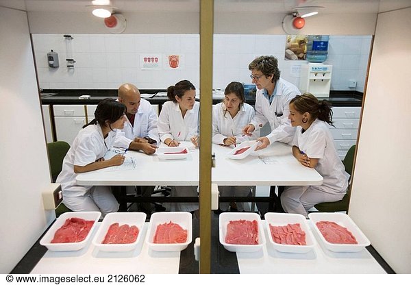 Sensor-Labor. Sensor-Analyse. Fleisch Produkte Geschmack. AZTI-Tecnalia. Zentrum für technologische spezialisiert auf Marine und Food Research. Sukarrieta  Bizkaia  Baskenland. Spanien.