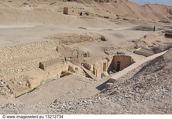 September 2018  discovery of an 18th dynasty tomb  in Draa Abul-Naga  a burial site for noblemen on the left bank of the Nile