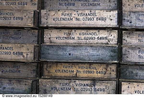 SG F  Fischerei  Holzkisten fÃ¼r Fischfang  Nordholland  Volendam