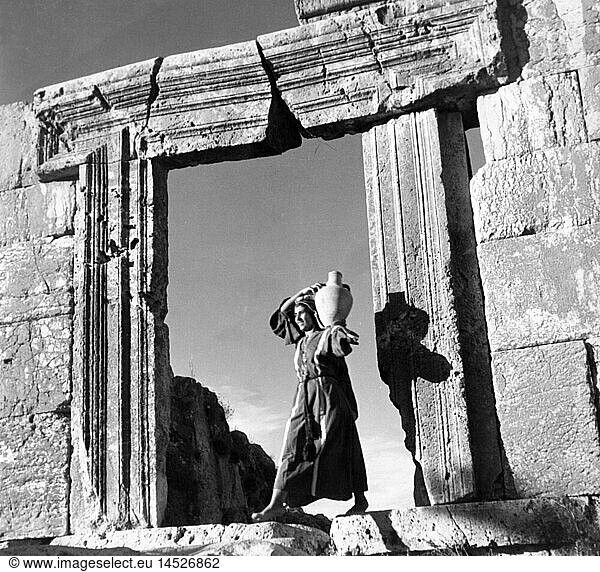 SG hist  ArchÃ¤ologie  Israel  Meron (Meiron)  Ruine der Synagoge  Ende 3. Jahrhundert n. Chr.  Ansicht  1950er Jahre