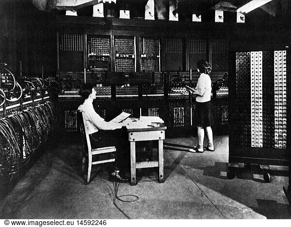 SG hist.  Elektronik  EDV  Computer  ENIAC (Electronical Numerical and Computer)  der erste arbeitsfÃ¤hige Rechenautomat in RÃ¶hrentechnik  1946