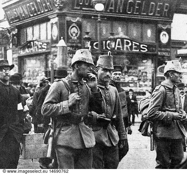 SG hist.  Ereignisse  1. Weltkrieg/WKI  Westfront  deutsche Besatzung in Belgien  JÃ¤ger auf dem Boulevard Anspach  BrÃ¼ssel  um 1914