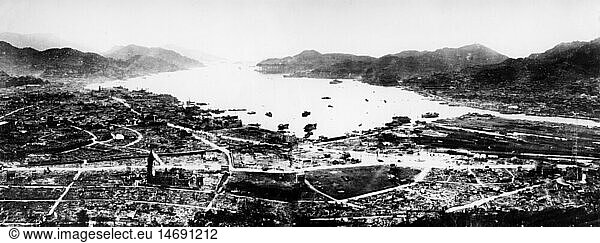 SG hist.  Ereignisse  2. Weltkrieg/WKII  Japan  Nagasaki  Abwurf der Atombombe  9.8.1945  Blick Ã¼ber die zerstÃ¶rte Stadt