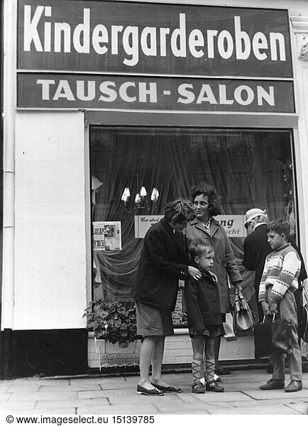 SG hist.  Handel  Geschäfte  Kindergarderoben Tausch-Salon  1965