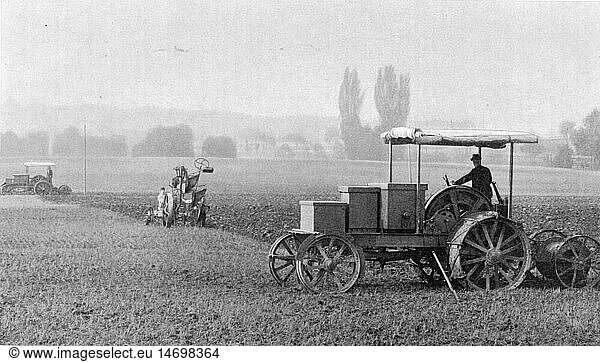 SG hist.  Landwirtschaft  Maschinen  Pflug angetrieben durch elektrische KraftÃ¼bertragung  um 1910