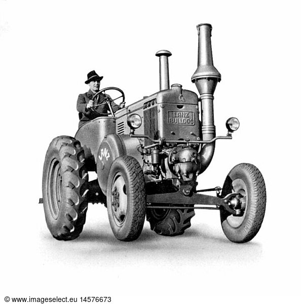 SG hist.  Landwirtschaft  Maschinen  Traktor vom Typ 35 PS 'Bulldog' der Heinrich Lanz AG  1928